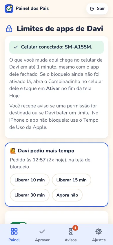 Celular dos pais mostrando que o Davi pediu mais tempo, com os botões Liberar 10, 15 ou 30 minutos e Agora não.